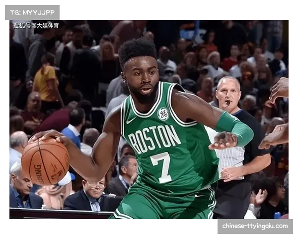 布朗高效发挥引领全队，本场比赛贡献多项数据亮点