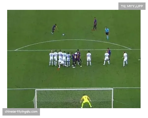 罗慕洛角球助攻韦世豪头球攻门 成都定位球战术多变 罗慕洛角球助攻韦世豪头球攻门 成都定位球战术多变